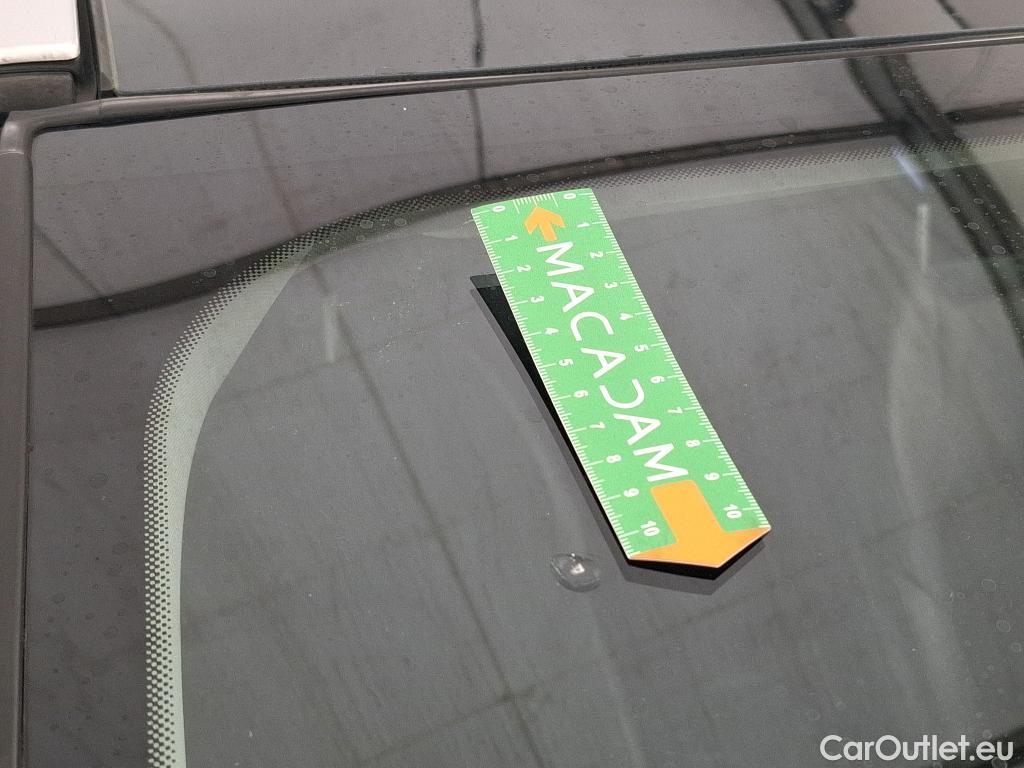  Nissan  Qashqai NISSAN  / 2017 / 5P / Crossover 1.3 DIG-T 140 Tekna #93