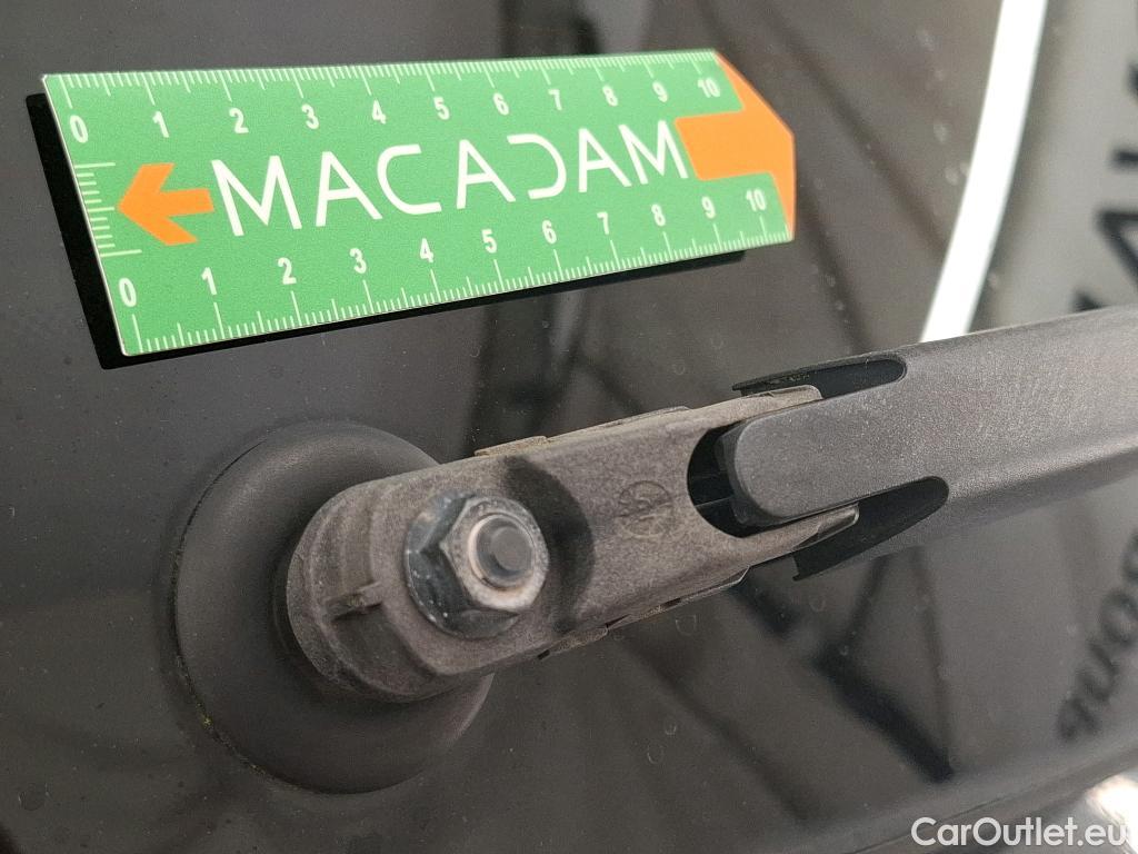  Nissan  Qashqai NISSAN  / 2017 / 5P / Crossover 1.3 DIG-T 140 Tekna #115