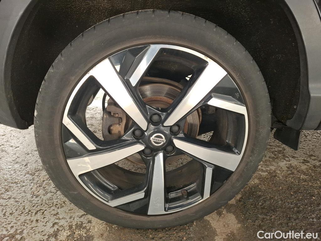  Nissan  Qashqai NISSAN  / 2017 / 5P / Crossover 1.3 DIG-T 140 Tekna #32