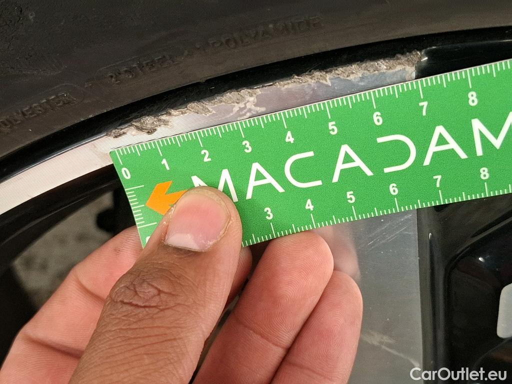  Nissan  Qashqai NISSAN  / 2017 / 5P / Crossover 1.3 DIG-T 140 Tekna #68