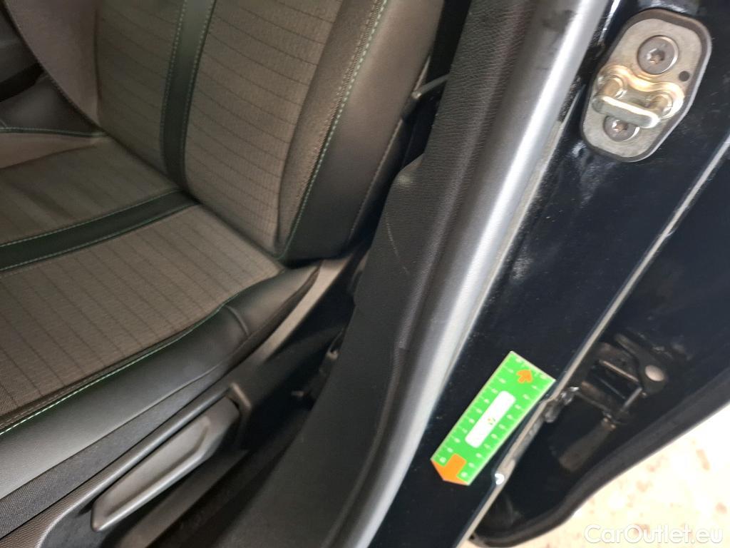  Peugeot  2008  Allure Business 1.2 PureTech 100CV BVM6 E6d #11