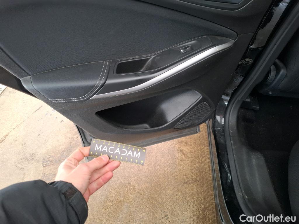  Opel   Grandland X OPEL / 2017 / 5P / SUV 1.2 TURBO 130 EDITION BUSINESS AUTO #3