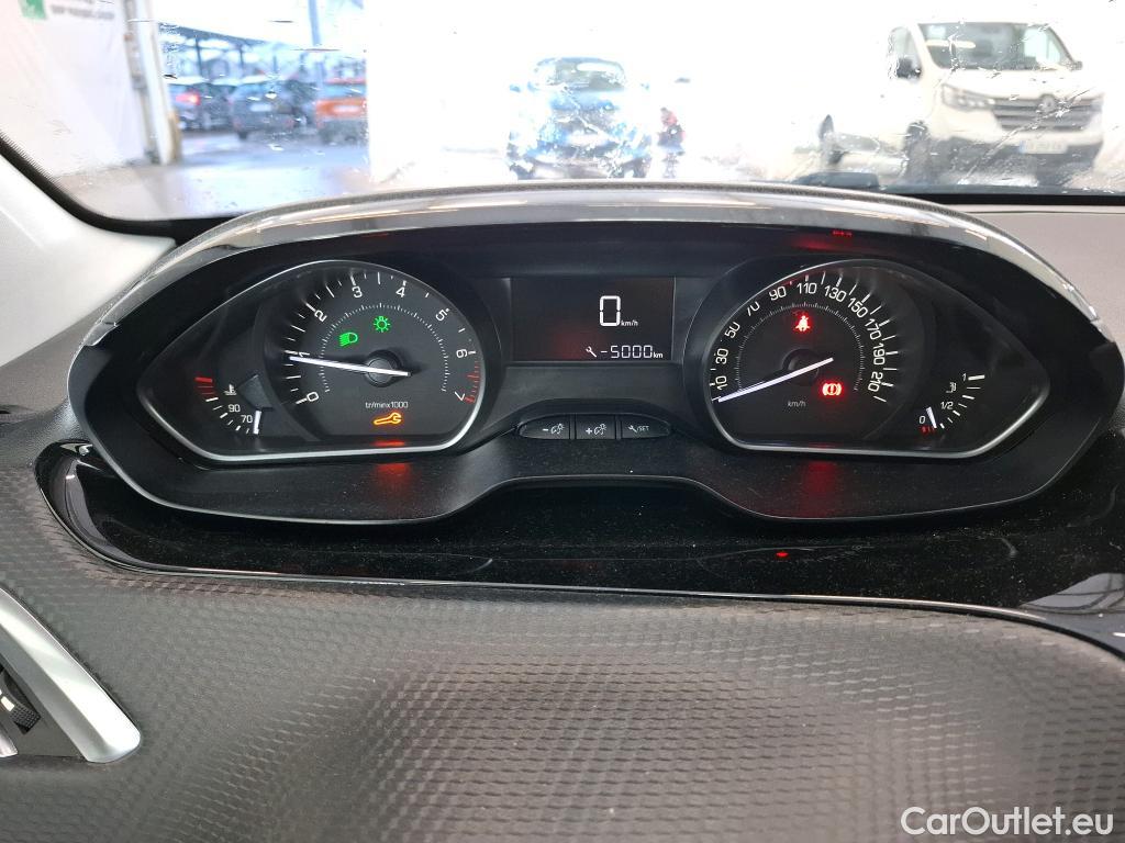  Peugeot  208  Signature 1.2 PureTech 80CV BVM5 E6dT #38