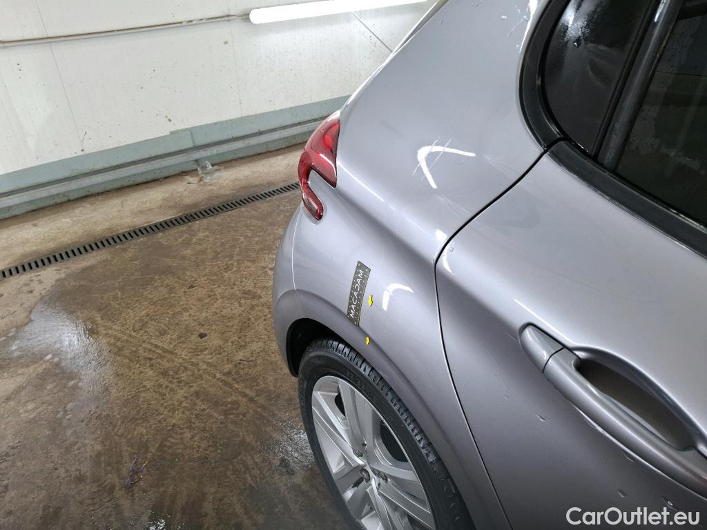  Peugeot  208  Signature 1.2 PureTech 80CV BVM5 E6dT #12