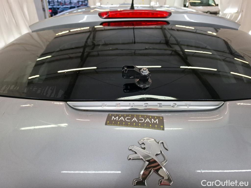  Peugeot  208  Signature 1.2 PureTech 80CV BVM5 E6dT #30