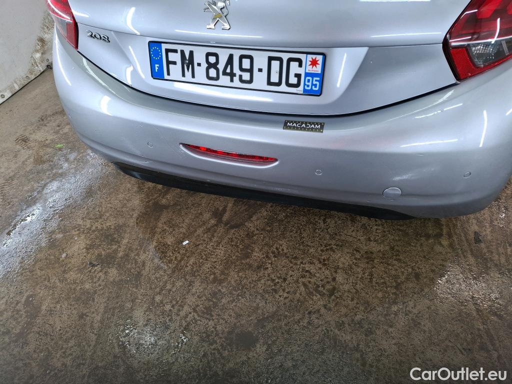  Peugeot  208  Signature 1.2 PureTech 80CV BVM5 E6dT #17