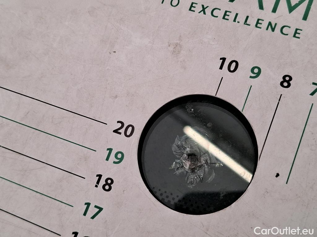  Opel   Grandland X OPEL / 2017 / 5P / SUV 1.2 TURBO 130 EDITION BUSINESS AUTO #9