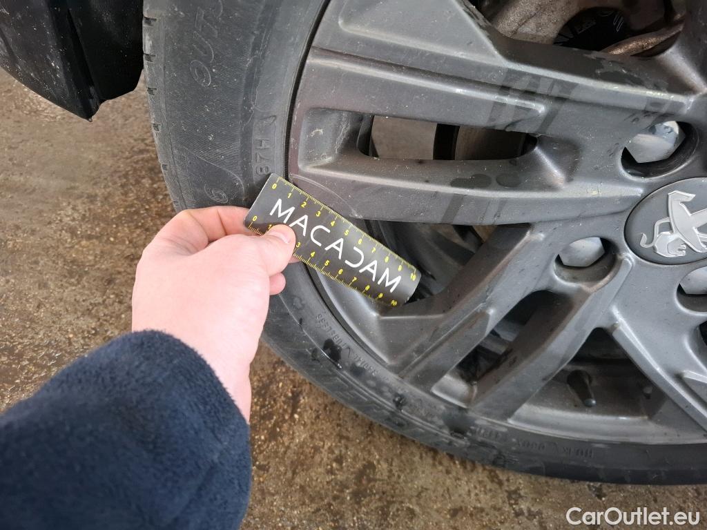  Peugeot  208  Active Business 1.5 HDi 100CV BVM6 E6d #16