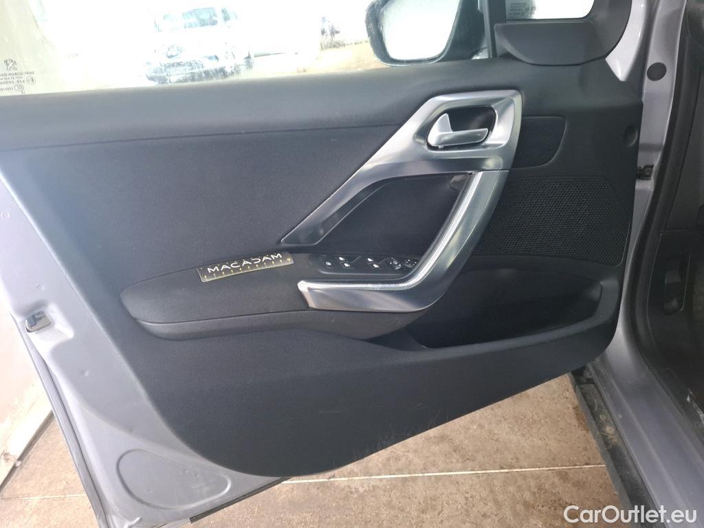  Peugeot  2008  Allure 1.2 PureTech 110CV BVA6 E6 #28