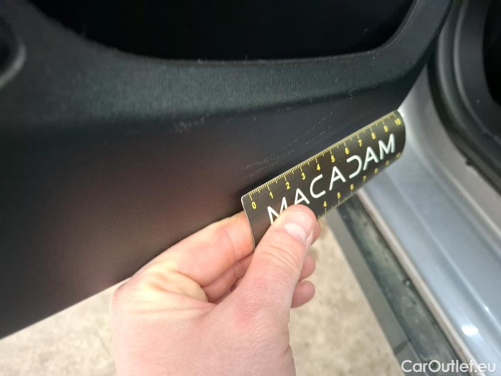  Peugeot  2008  Allure 1.2 PureTech 110CV BVA6 E6 #32