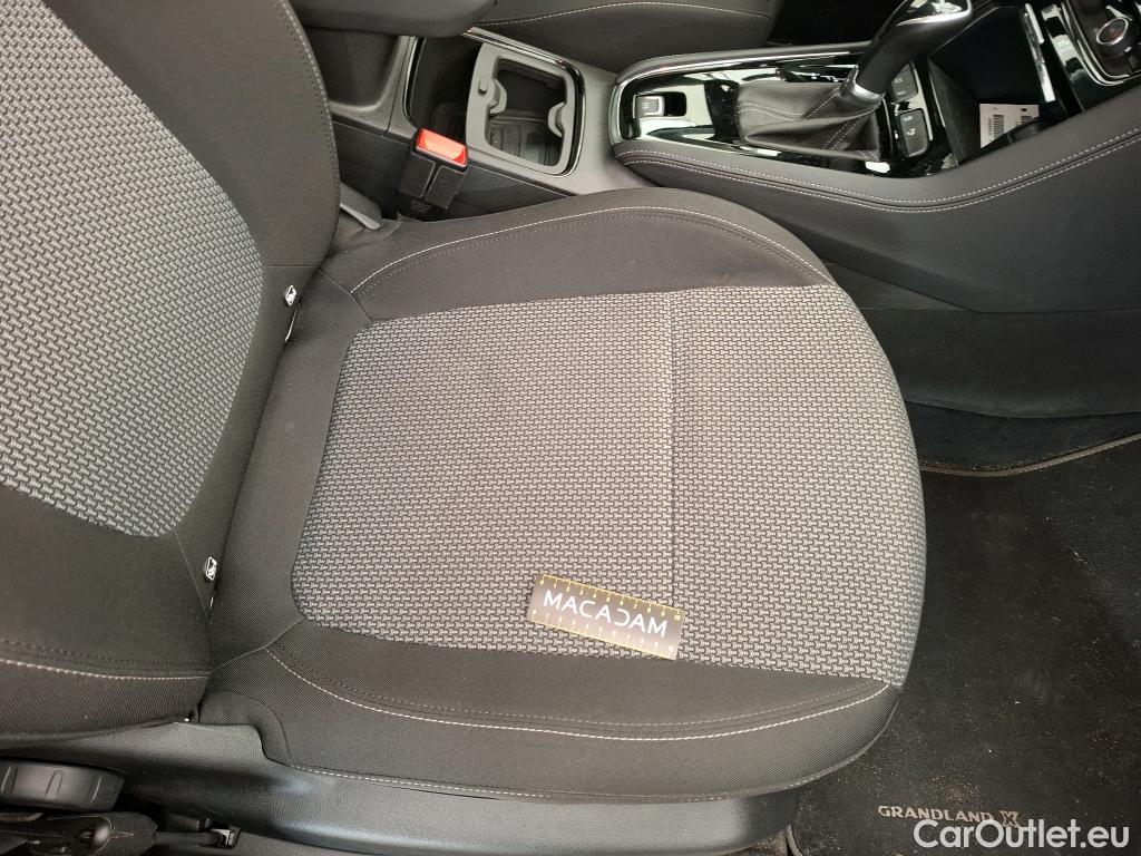  Opel   Grandland X OPEL / 2017 / 5P / SUV 1.2 TURBO 130 EDITION BUSINESS AUTO #10