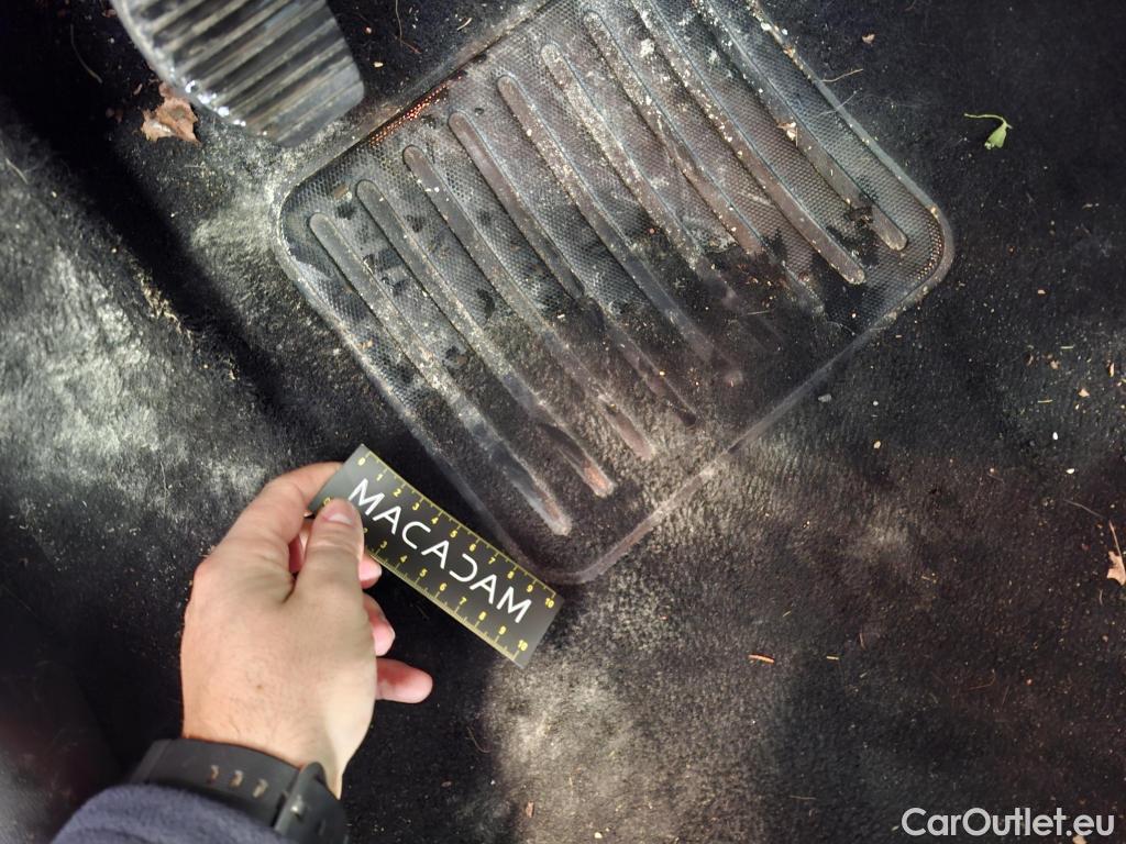  Peugeot  208  Signature 1.2 PureTech 80CV BVM5 E6dT #1