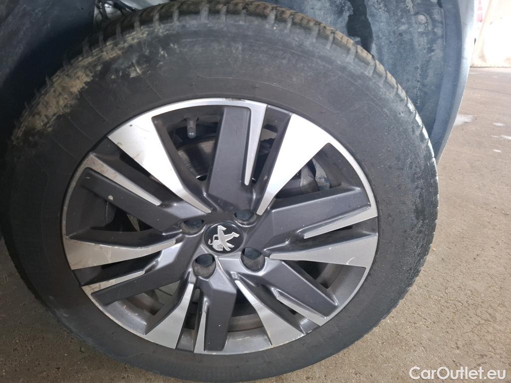  Peugeot  2008  Allure 1.2 PureTech 110CV BVA6 E6 #20