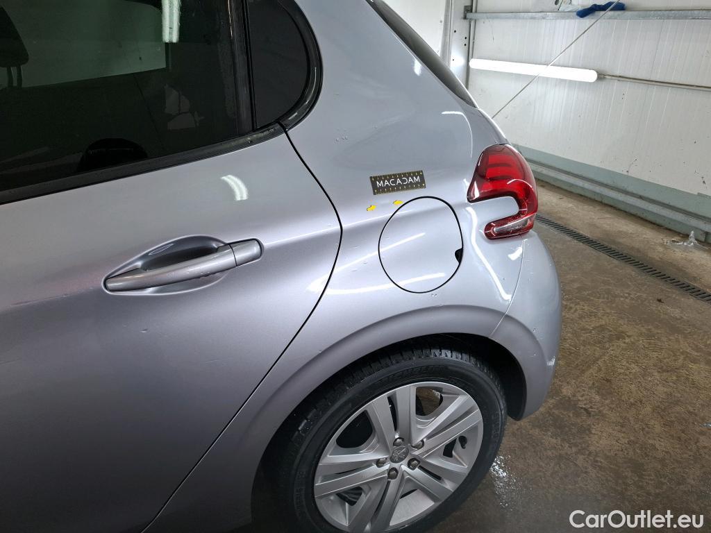  Peugeot  208  Signature 1.2 PureTech 80CV BVM5 E6dT #26