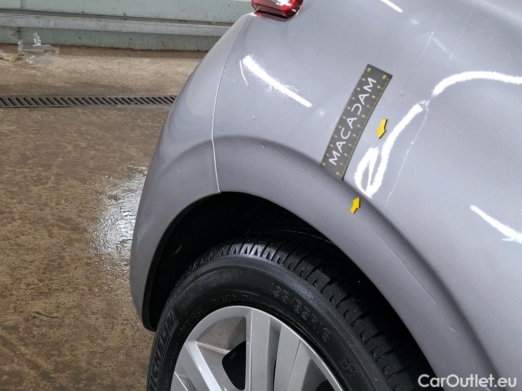  Peugeot  208  Signature 1.2 PureTech 80CV BVM5 E6dT #13