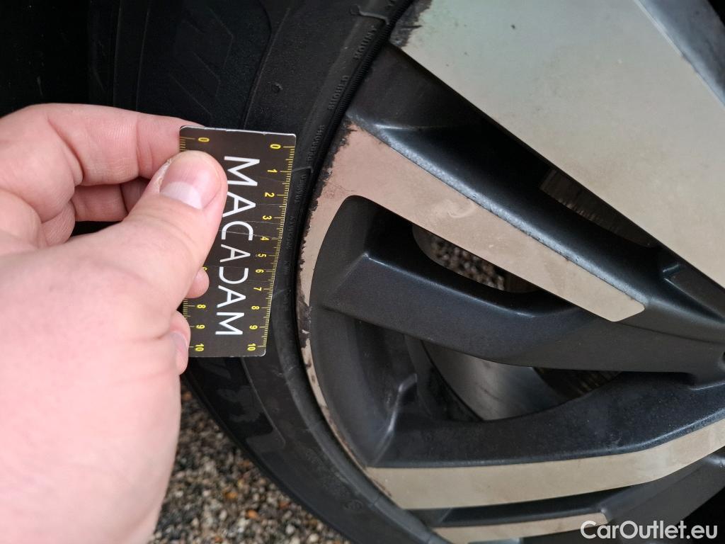  Peugeot  3008  Allure Business 1.5 HDi 130CV BVA8 E6d #5