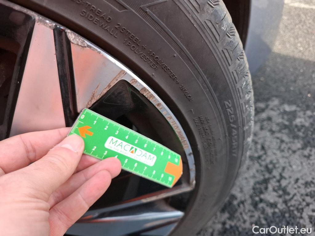  Peugeot  308  Allure 1.5 HDi 130CV BVA8 E6d #29