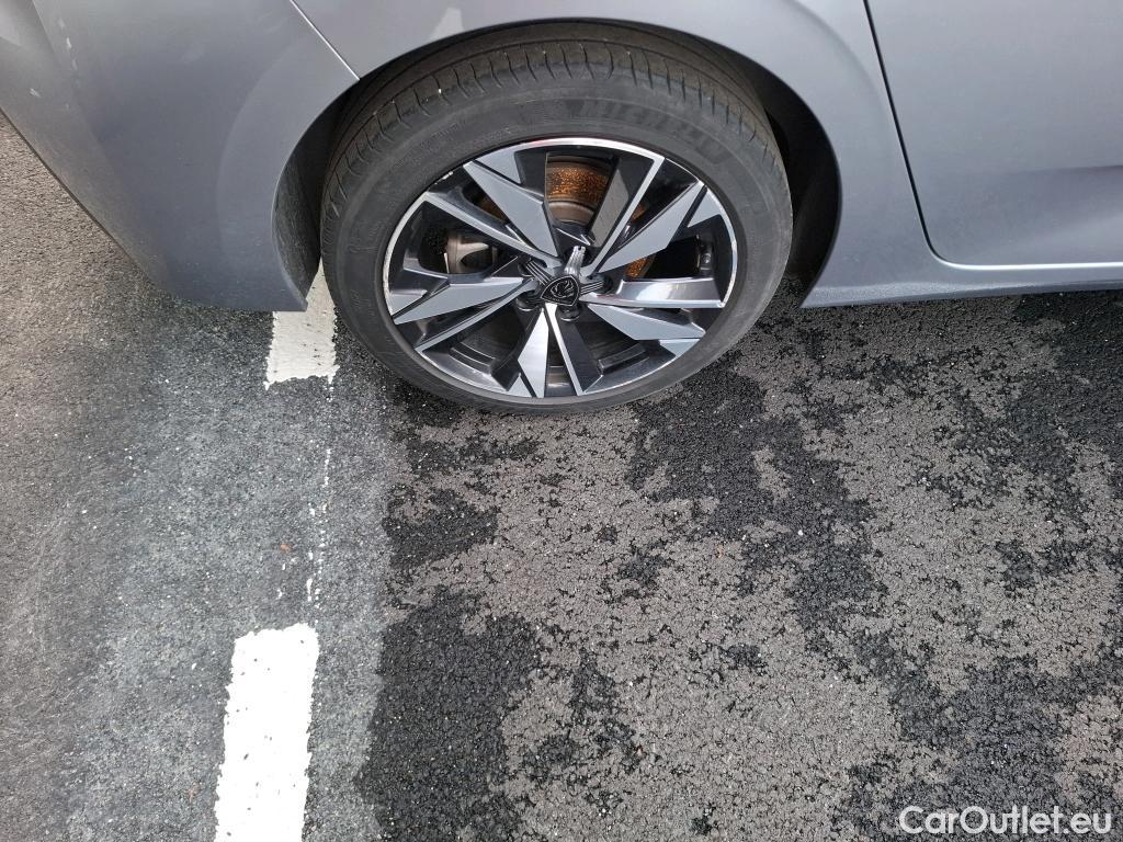  Peugeot  308  Allure 1.5 HDi 130CV BVA8 E6d #21