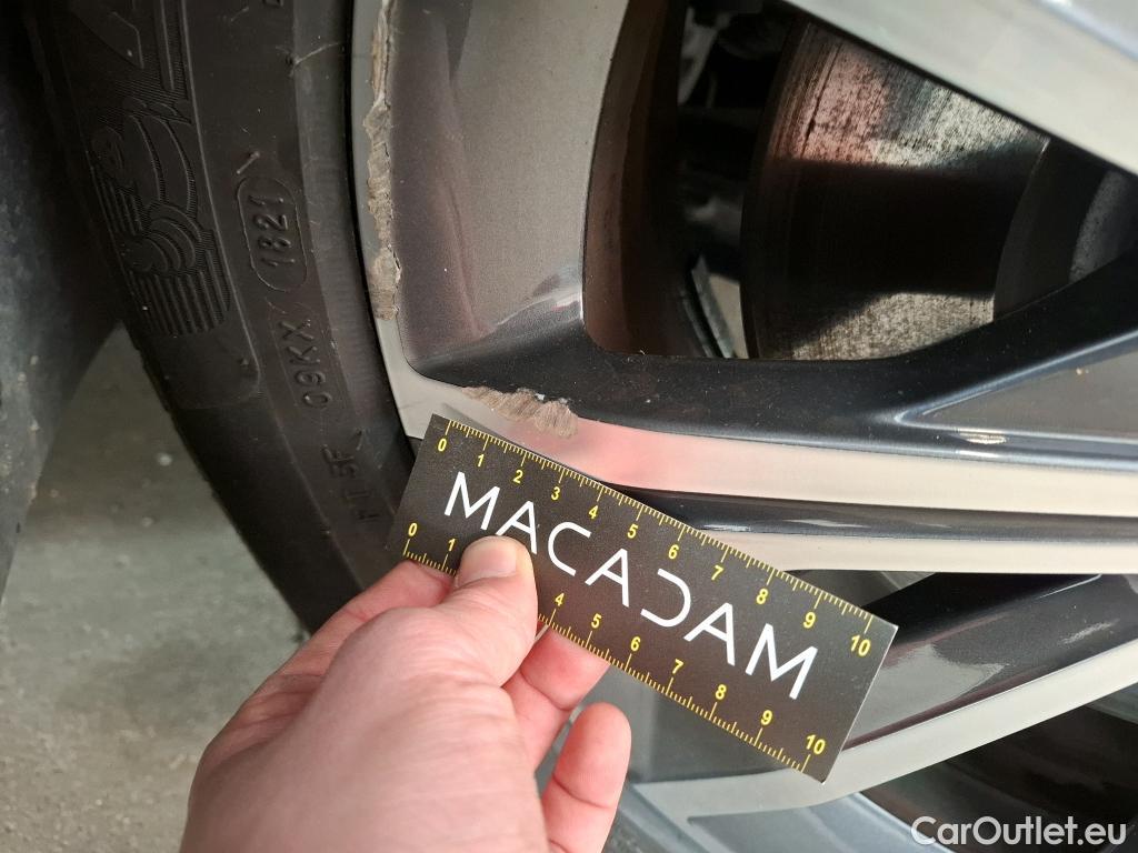  Peugeot  508 PEUGEOT  SW / 2018 / 5P / Break HYBRID 225 E-EAT8 Allure Pack #5