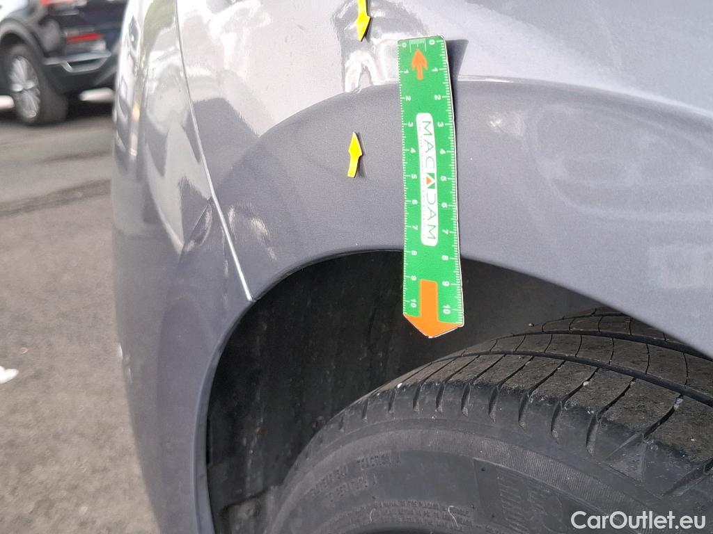  Peugeot  308  Allure 1.5 HDi 130CV BVA8 E6d #32