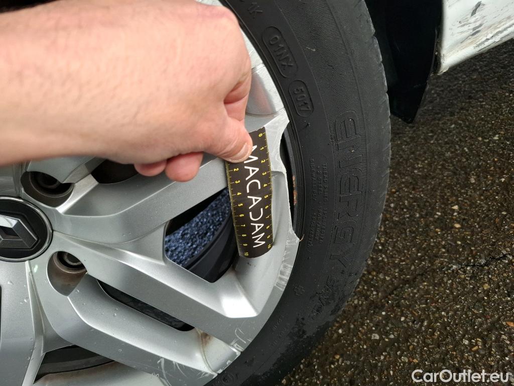  Renault  Clio  IV Business 1.5 dCi 90CV BVM5 E6 #28