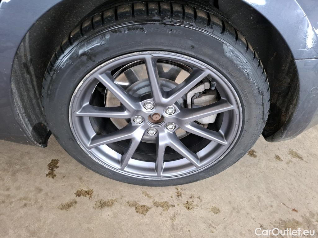  Tesla  Model 3 TESLA  / 2018 / 4P / Berline Grande Autonomie #9