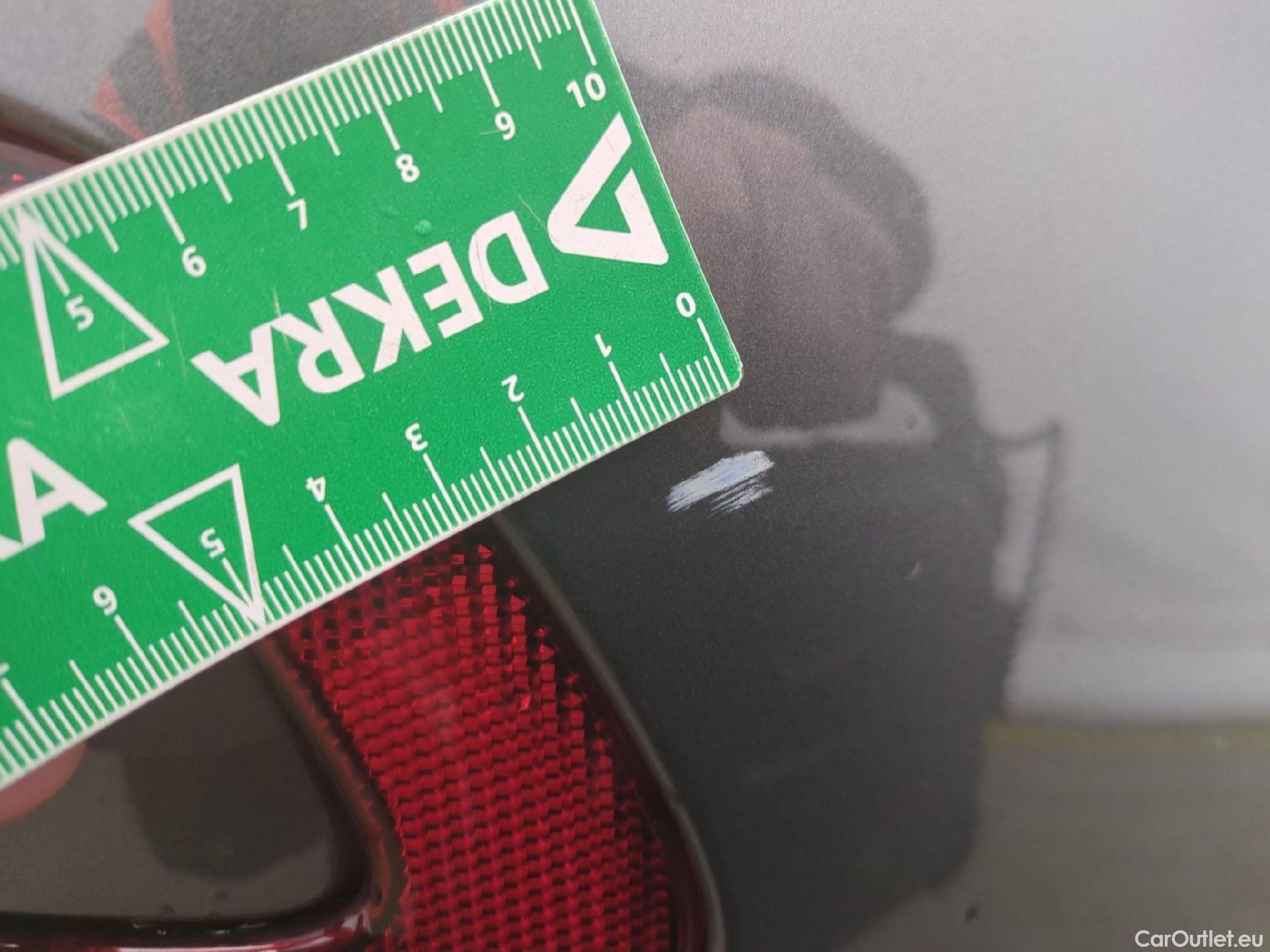  Volkswagen  T-ROC VOLKSWAGEN  / 2021 / 5P / SUV 2.0 TDI 150 LIFE PLUS DSG7 #15