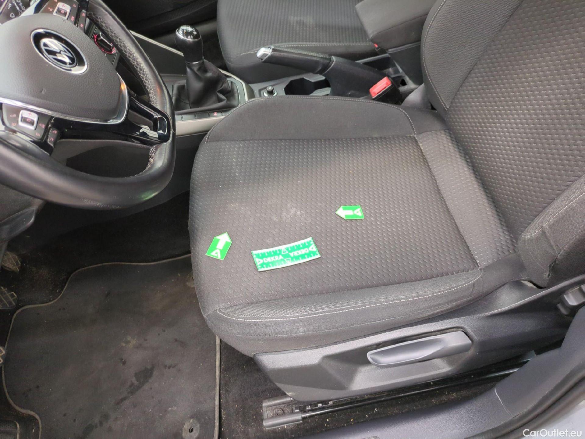  Volkswagen  Polo  VI Lounge Business 1.0 80CV BVM5 E6d #6