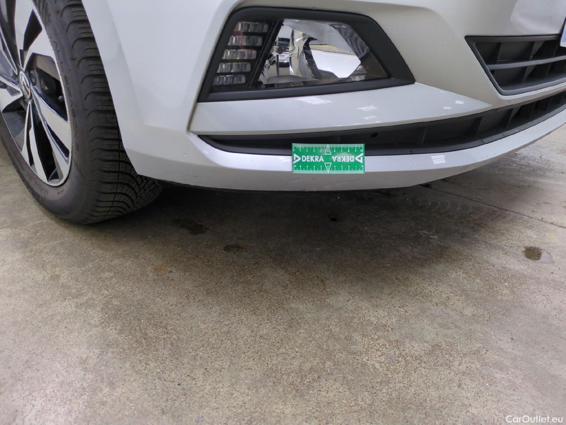  Volkswagen  Polo  VI Lounge Business 1.0 80CV BVM5 E6d #13