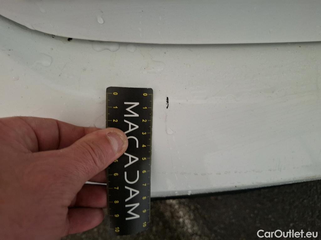  Peugeot  208  Premium 1.5 HDi 100CV BVM6 E6d #40