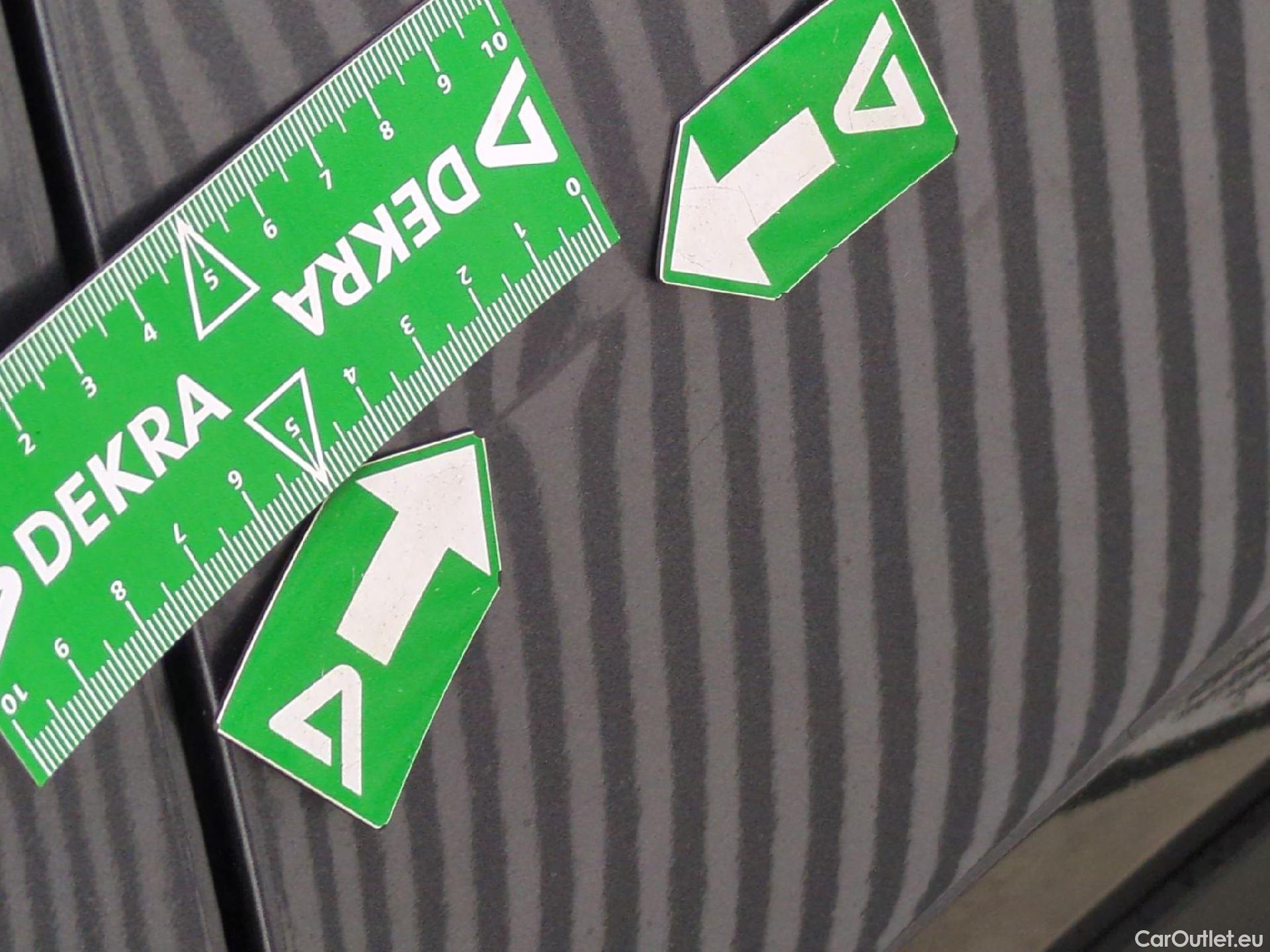  Nissan  Juke NISSAN  / 2019 / 5P / Crossover DIG-T 114 DCT Business+ #23