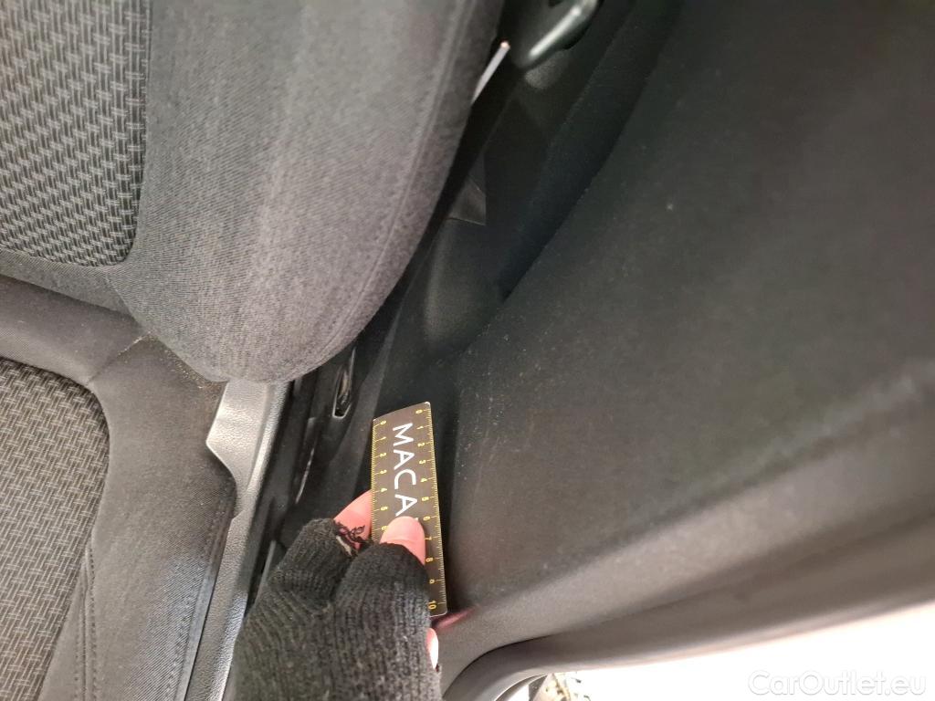  Bmw  Serie 1 Série 1 Berline 116 d Lounge 1.5 115CV BVM6 E6d #29