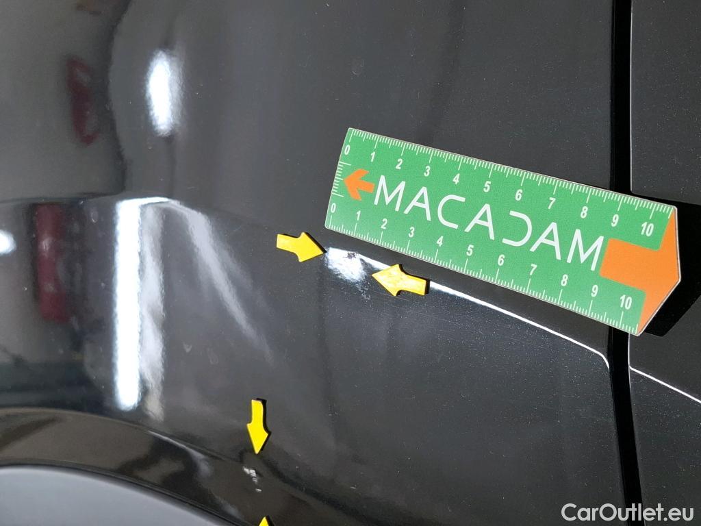  Citroen  C4 CITROEN  X / 2022 / 4P / Berline PureTech 130 S&S EAT8 Feel Pack #24