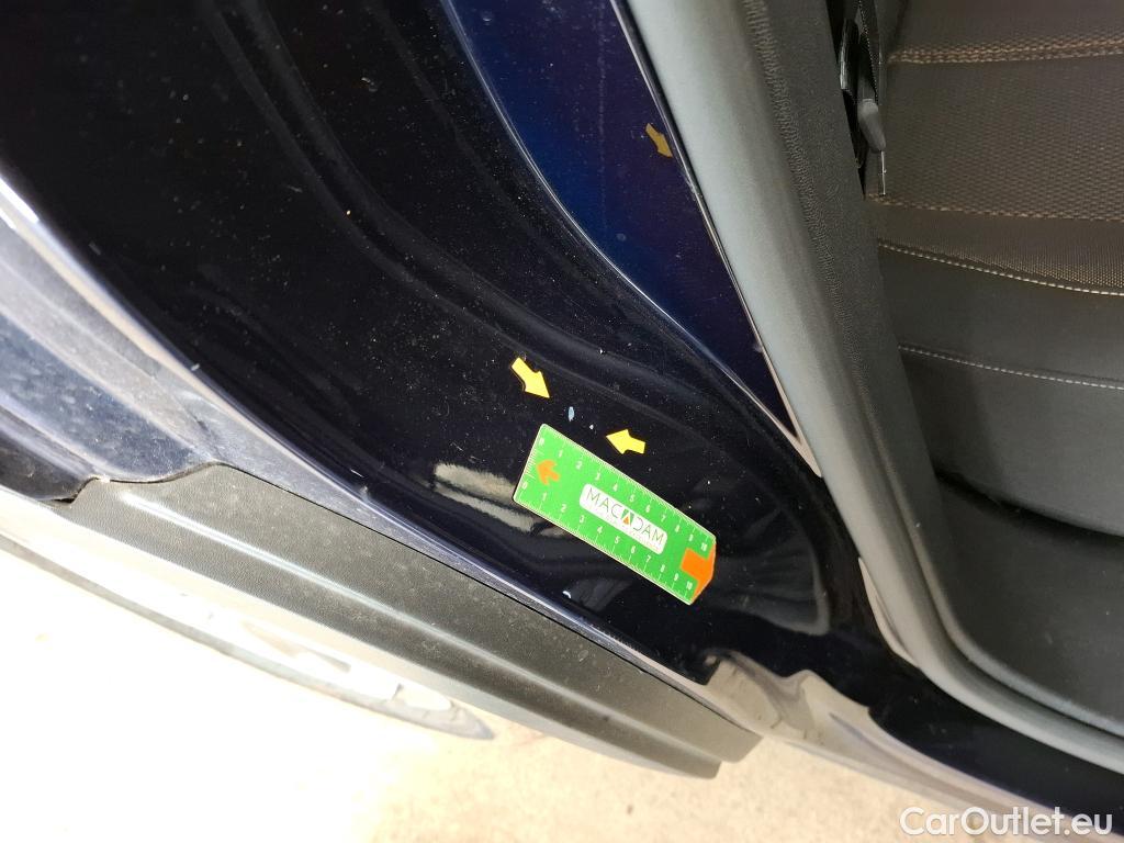  DS  DS7 DS DS 7 Crossback / 2017 / 5P / SUV E-TENSE 4x4 300 BASTILLE + #27