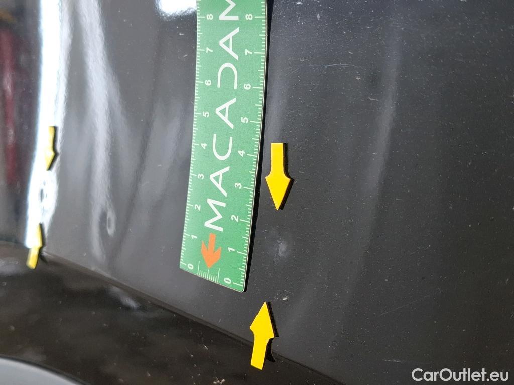  Citroen  C4 CITROEN  X / 2022 / 4P / Berline PureTech 130 S&S EAT8 Feel Pack #9