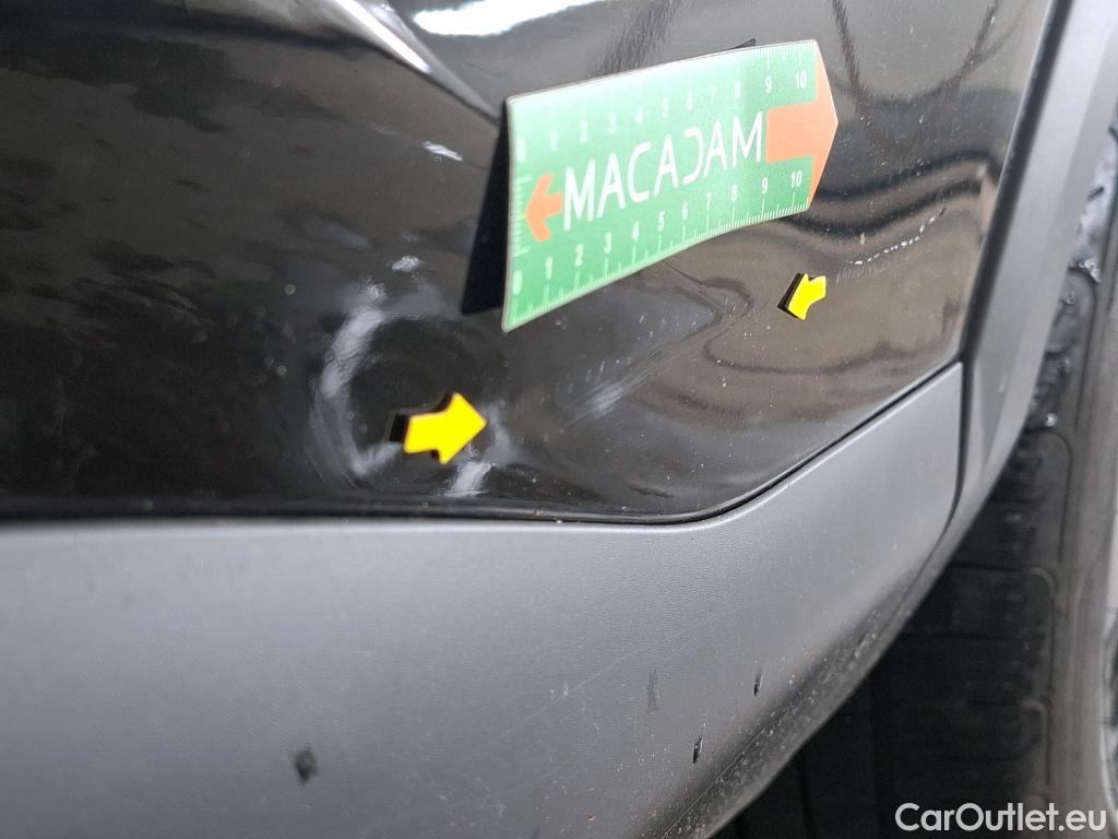  Citroen  C4 CITROEN  X / 2022 / 4P / Berline PureTech 130 S&S EAT8 Feel Pack #2