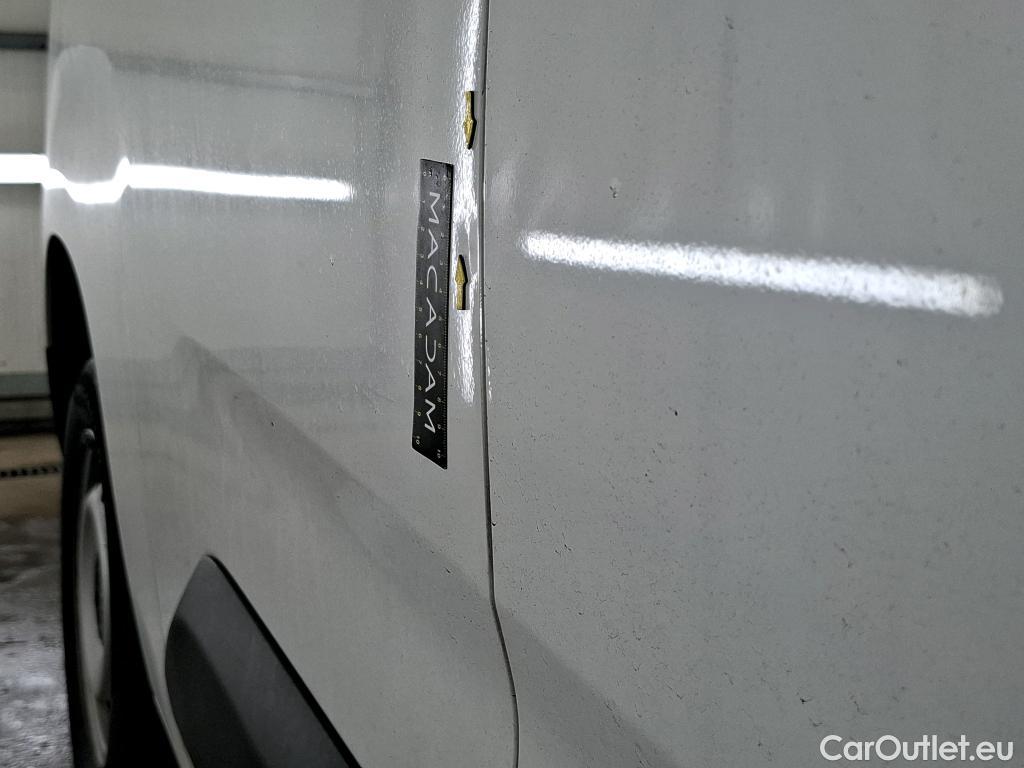  Citroen  Berlingo  Fourgon Driver XL 950 1.5 BlueHDi 100CV BVM6 E6d #25