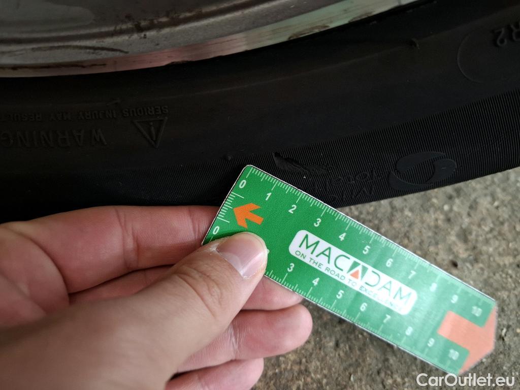  DS  DS7 DS DS 7 Crossback / 2017 / 5P / SUV E-TENSE 4x4 300 BASTILLE + #3