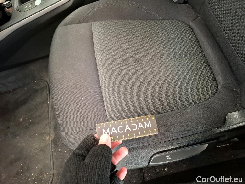  Bmw  Serie 1 Série 1 Berline 116 d Lounge 1.5 115CV BVM6 E6d #22