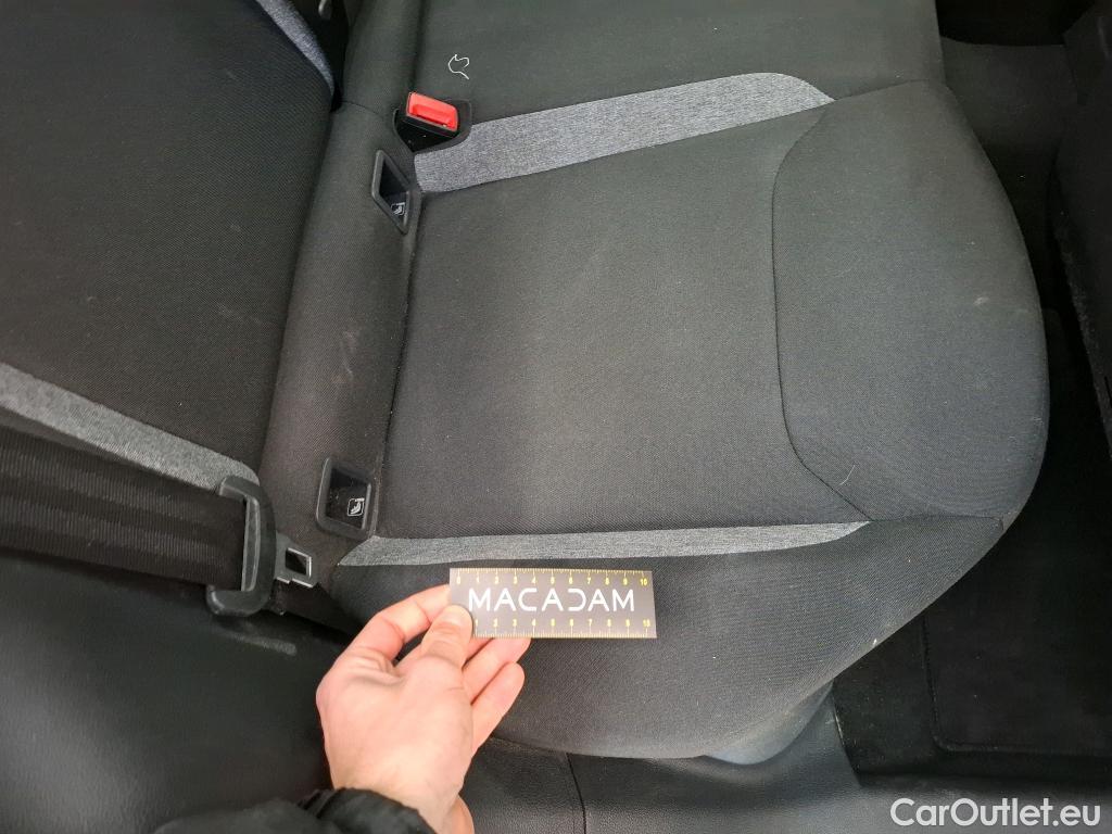  Skoda  Fabia SKODA  / 2021 / 5P / Berline 1.0 MPI 80 Active #10