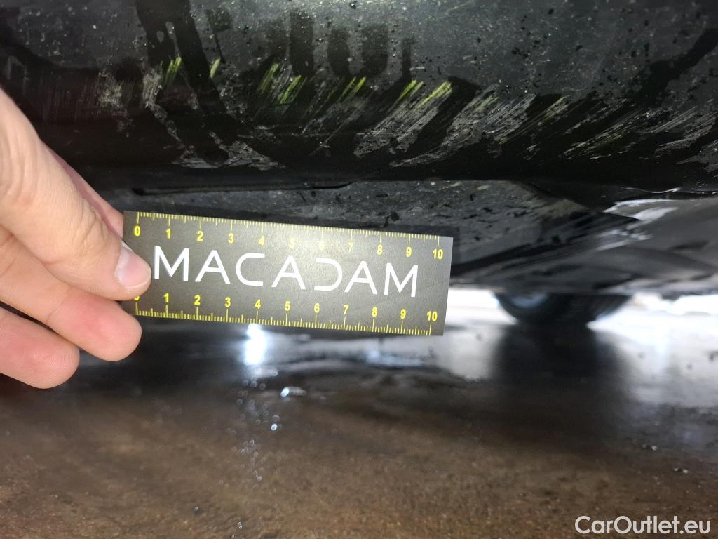  Mercedes  A-Klasse MERCEDES-BENZ Classe A Compact / 2018 / 5P / Berline A 180 d AMG Line 8G-DCT #21