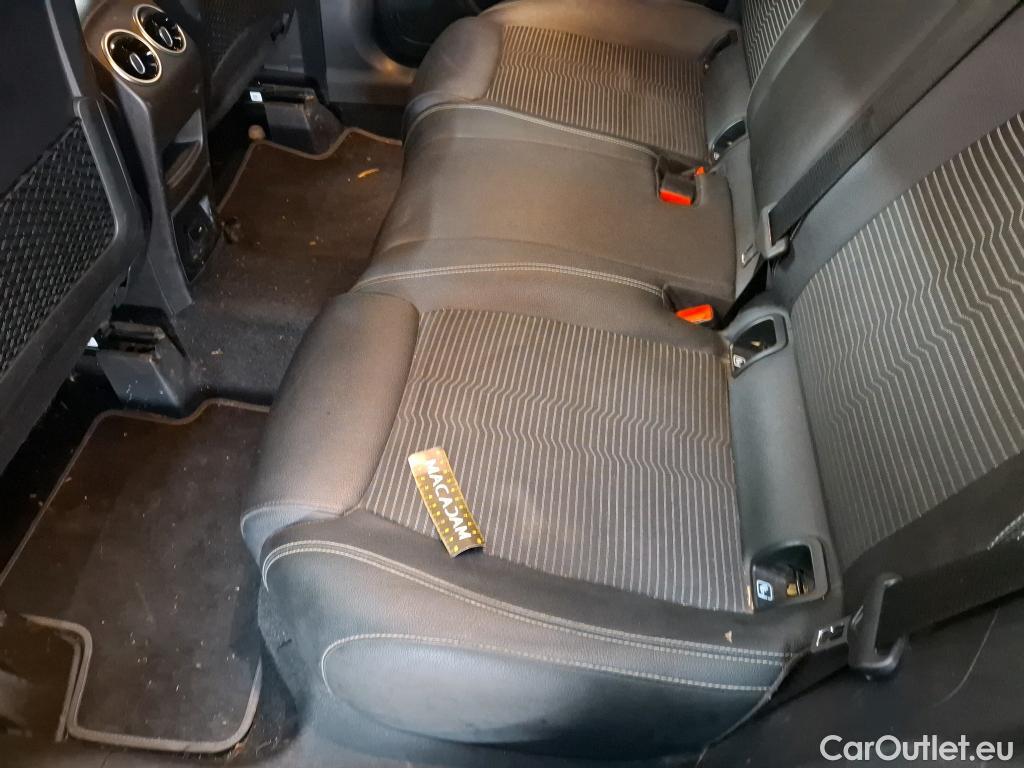  Mercedes  GLA  / 2020 / 5P / SUV 1.3  250 e BUSINESS LINE DCT / BATTERIE 12V HS #17