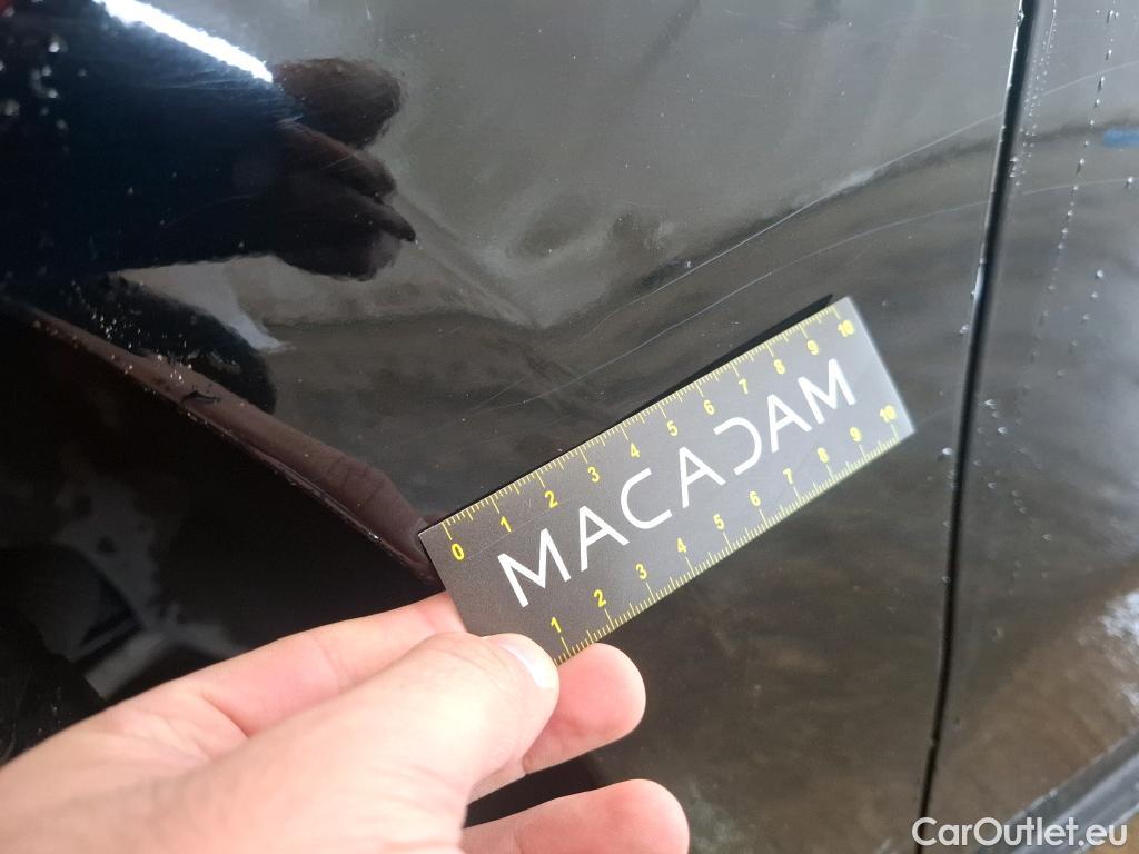  Mercedes  A-Klasse MERCEDES-BENZ Classe A Compact / 2018 / 5P / Berline A 180 d AMG Line 8G-DCT #44