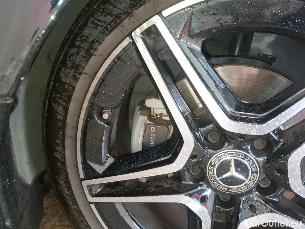  Mercedes  A-Klasse MERCEDES-BENZ Classe A Compact / 2018 / 5P / Berline A 180 d AMG Line 8G-DCT #87