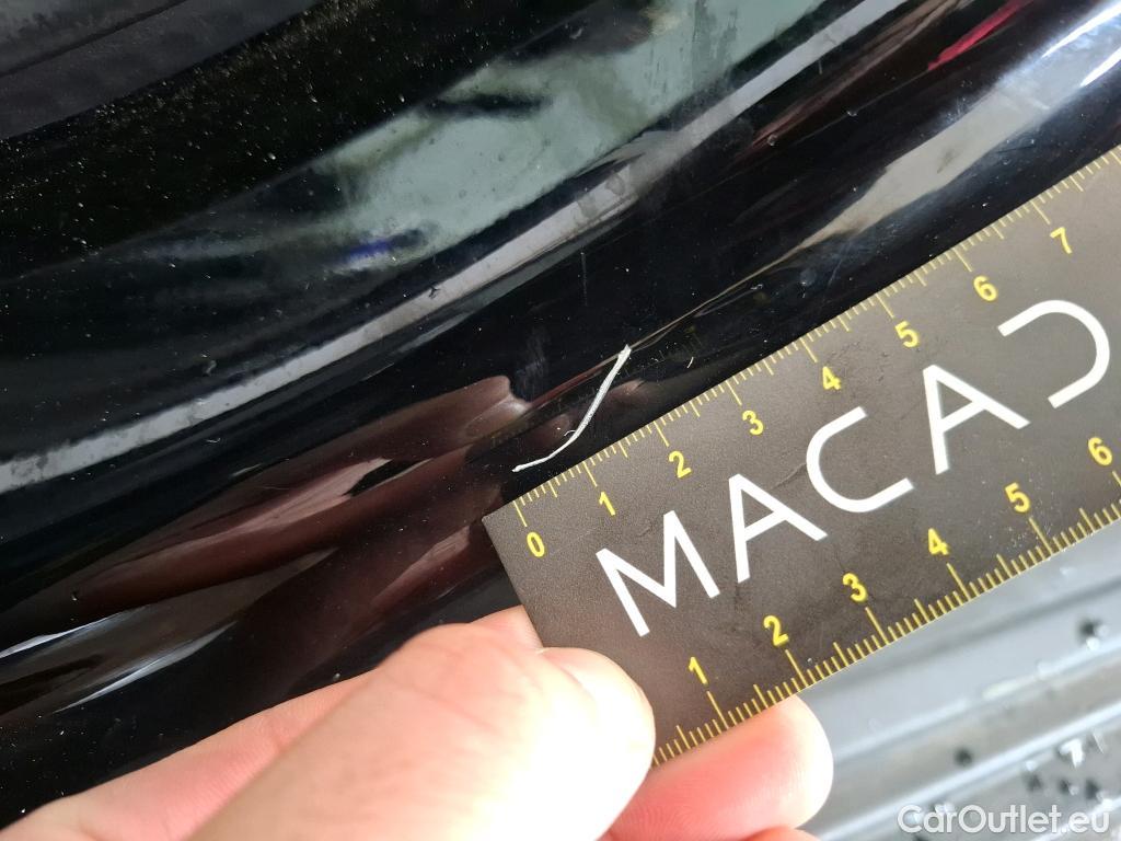  Mercedes  A-Klasse MERCEDES-BENZ Classe A Compact / 2018 / 5P / Berline A 180 d AMG Line 8G-DCT #49