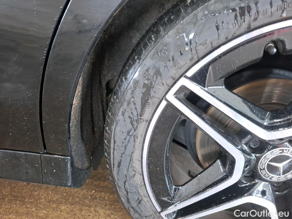  Mercedes  A-Klasse MERCEDES-BENZ Classe A Compact / 2018 / 5P / Berline A 180 d AMG Line 8G-DCT #59