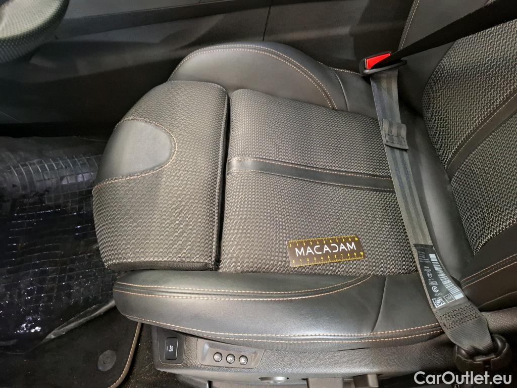  Peugeot  3008 PEUGEOT  / 2020 / 5P / SUV 1.6 HYBRID 225 E-EAT8 GT #1