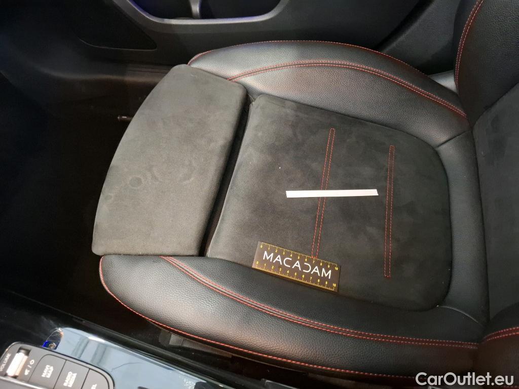  Mercedes  A-Klasse MERCEDES-BENZ Classe A Compact / 2018 / 5P / Berline A 180 d AMG Line 8G-DCT #91