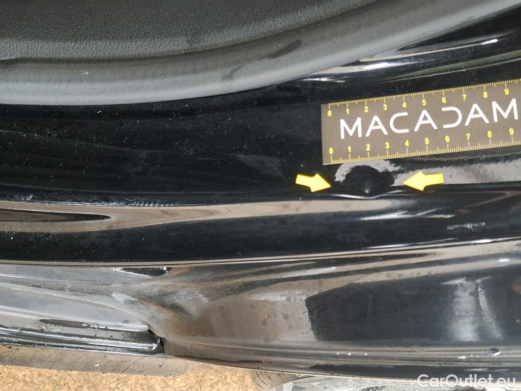  Mercedes  A-Klasse MERCEDES-BENZ Classe A Compact / 2018 / 5P / Berline A 180 d AMG Line 8G-DCT #69