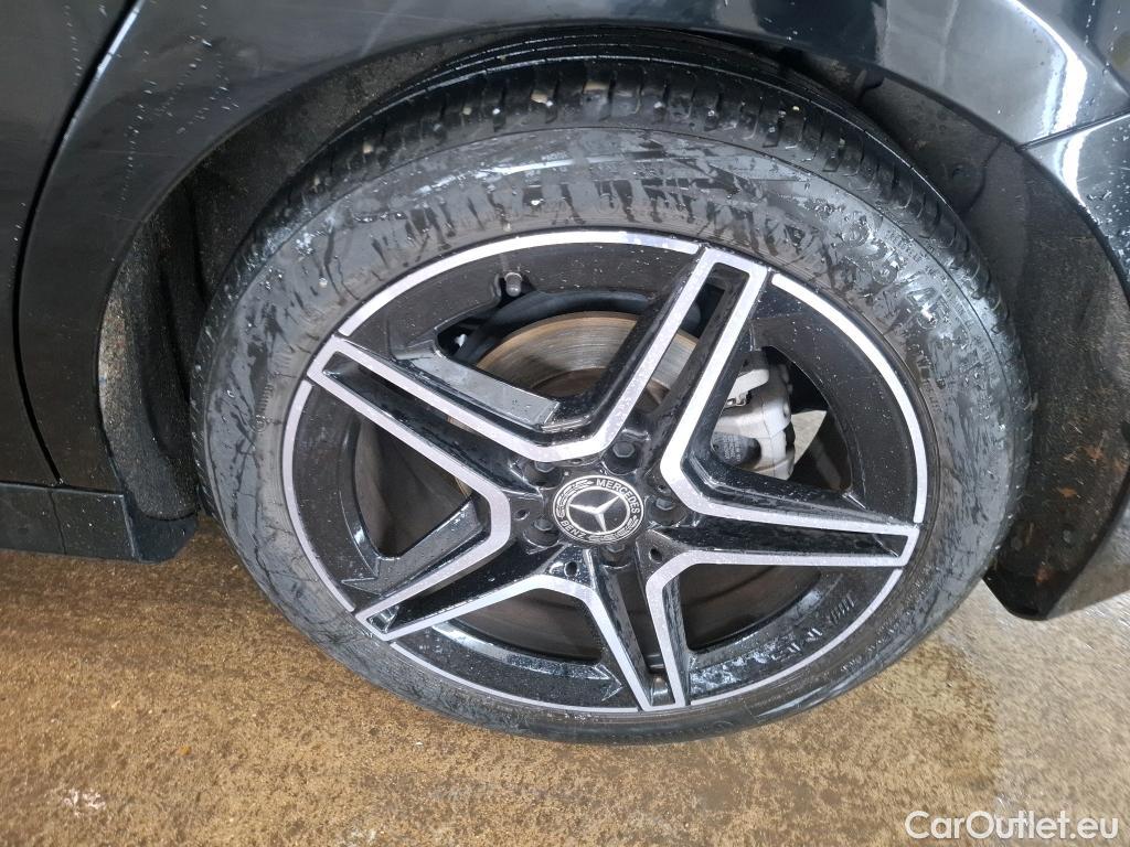  Mercedes  A-Klasse MERCEDES-BENZ Classe A Compact / 2018 / 5P / Berline A 180 d AMG Line 8G-DCT #55